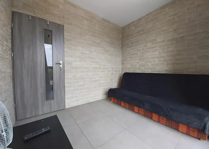 Habitación en casa particular 1130 Wojciechowskiego 6a - Tanie W Apartamencie - Samodzielne Zameldowanie