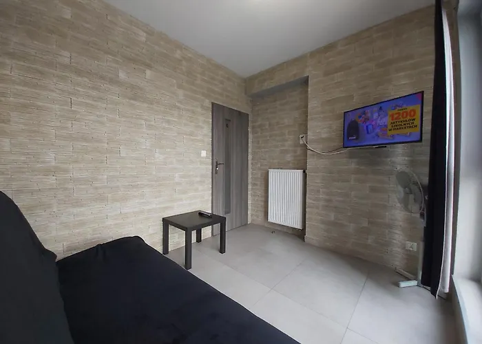 Habitación en casa particular 1130 Wojciechowskiego 6a - Tanie W Apartamencie - Samodzielne Zameldowanie