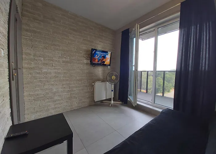 Habitación en casa particular 1130 Wojciechowskiego 6a - Tanie W Apartamencie - Samodzielne Zameldowanie *